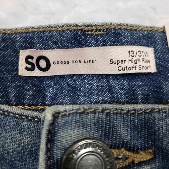 NWT SO Super High Rise Cutoff Short Medium Wash size 13 31W - Picture 6 of 6